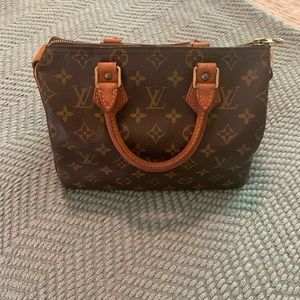 Authentic Louis Vuitton Speedy 25